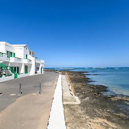 Charco La Pared 1 * Orzola