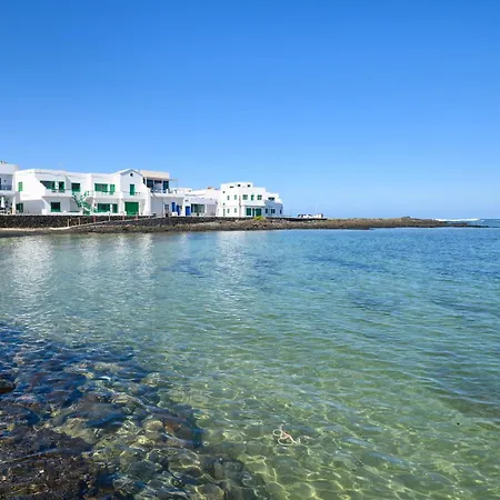 Charco La Pared 1 Orzola