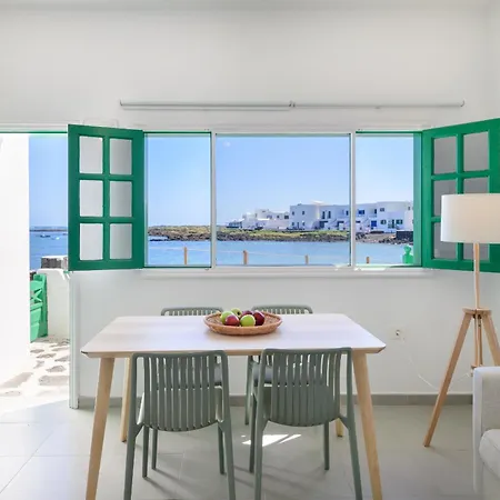 Charco La Pared 1 Apartment Orzola